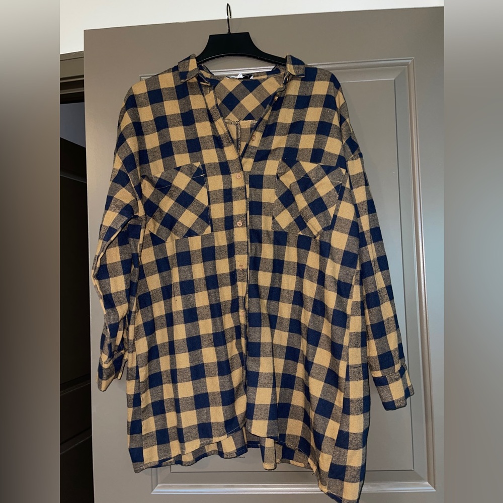 NWOT VICI Flannel Tunic